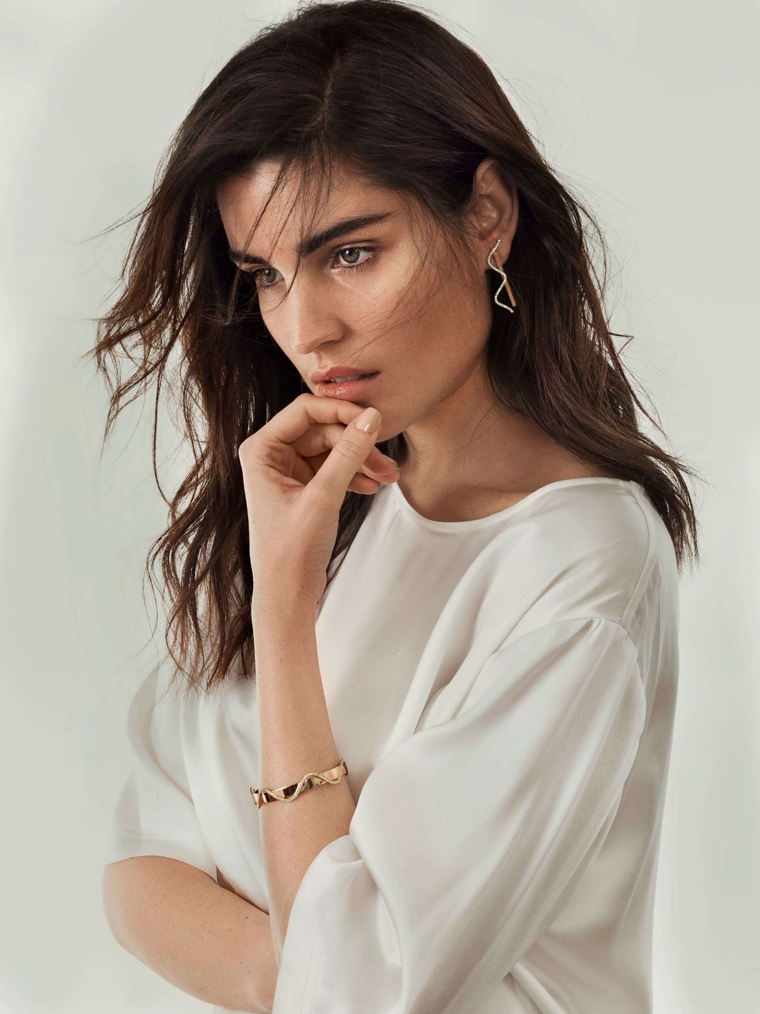 files/Swati_Dhanak_Jewelry_5.jpg